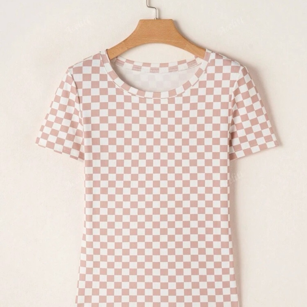 ⭐️Pink and White Fitted Graphic Tee